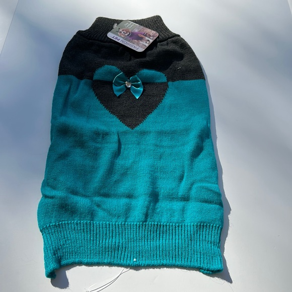 Fashion Pet Sweater for Female Dog - Picture 2 of 5